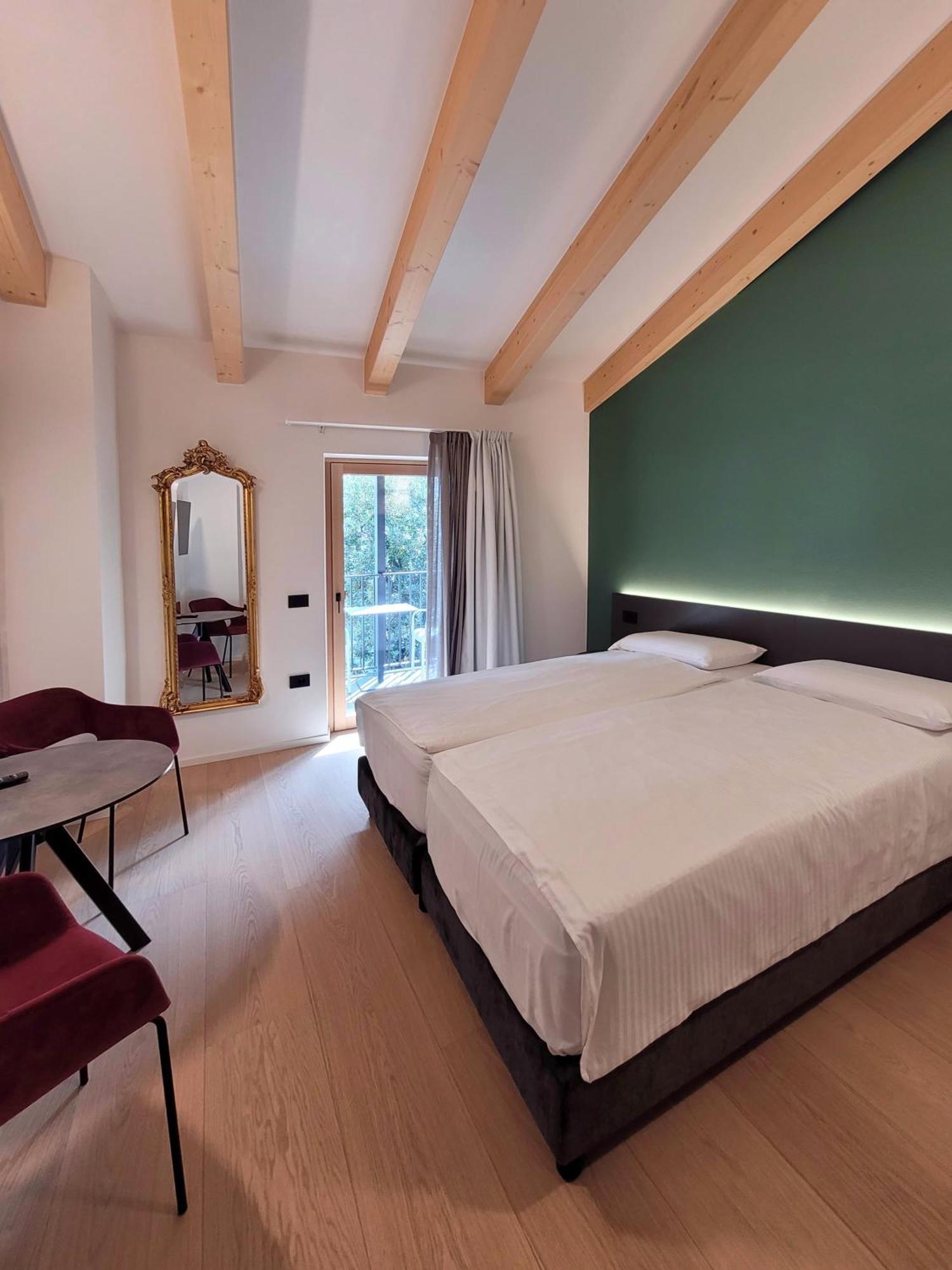 Locanda Restel De Fer Riva del Garda Buitenkant foto